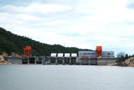 中電投江西三和躍洲水電站、峽山水電站項(xiàng)目發(fā)電機(jī)電阻柜運(yùn)行良好